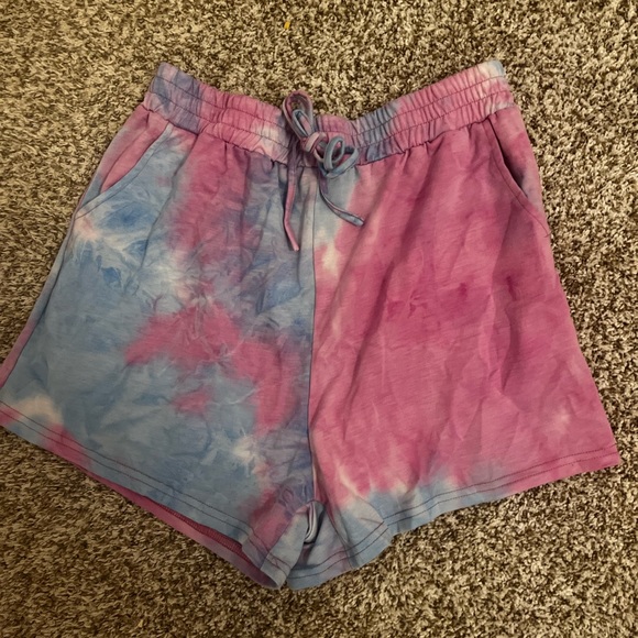 ALMOST PINK TYE-DYE EVERYDAY SHORTS - Picture 1 of 3
